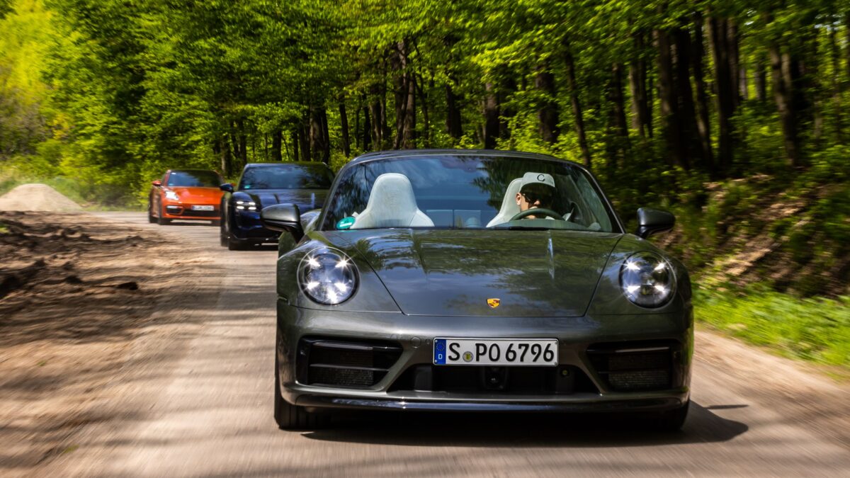 PORSCHE