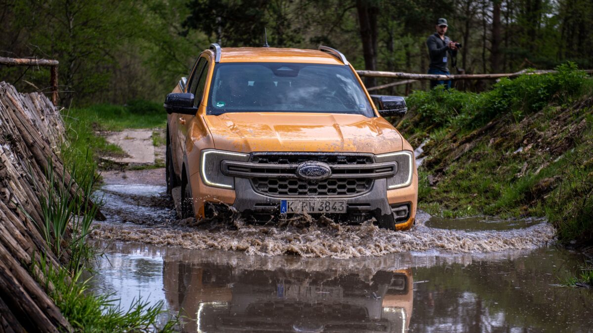 FORD