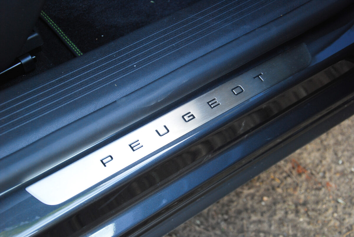 PEUGEOT