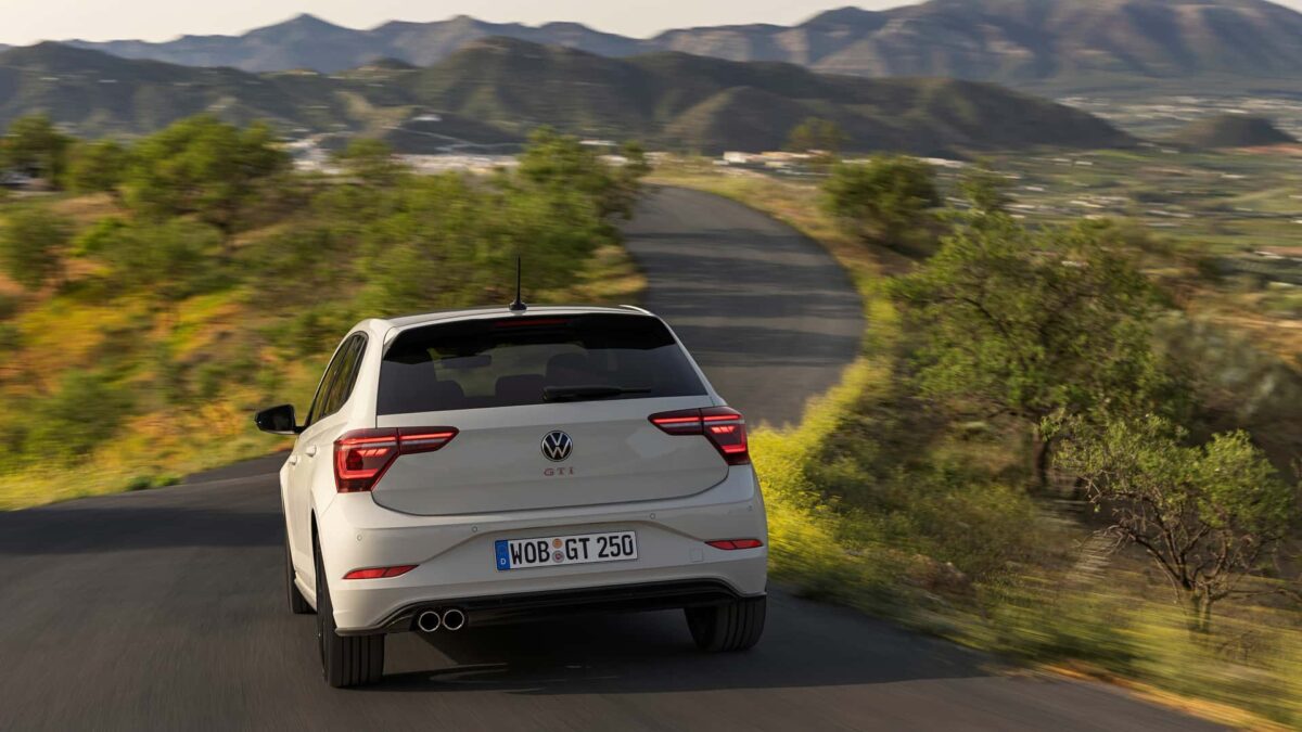 VOLKSWAGEN POLO