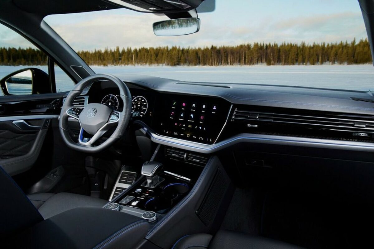 VOLKSWAGEN TOUAREG