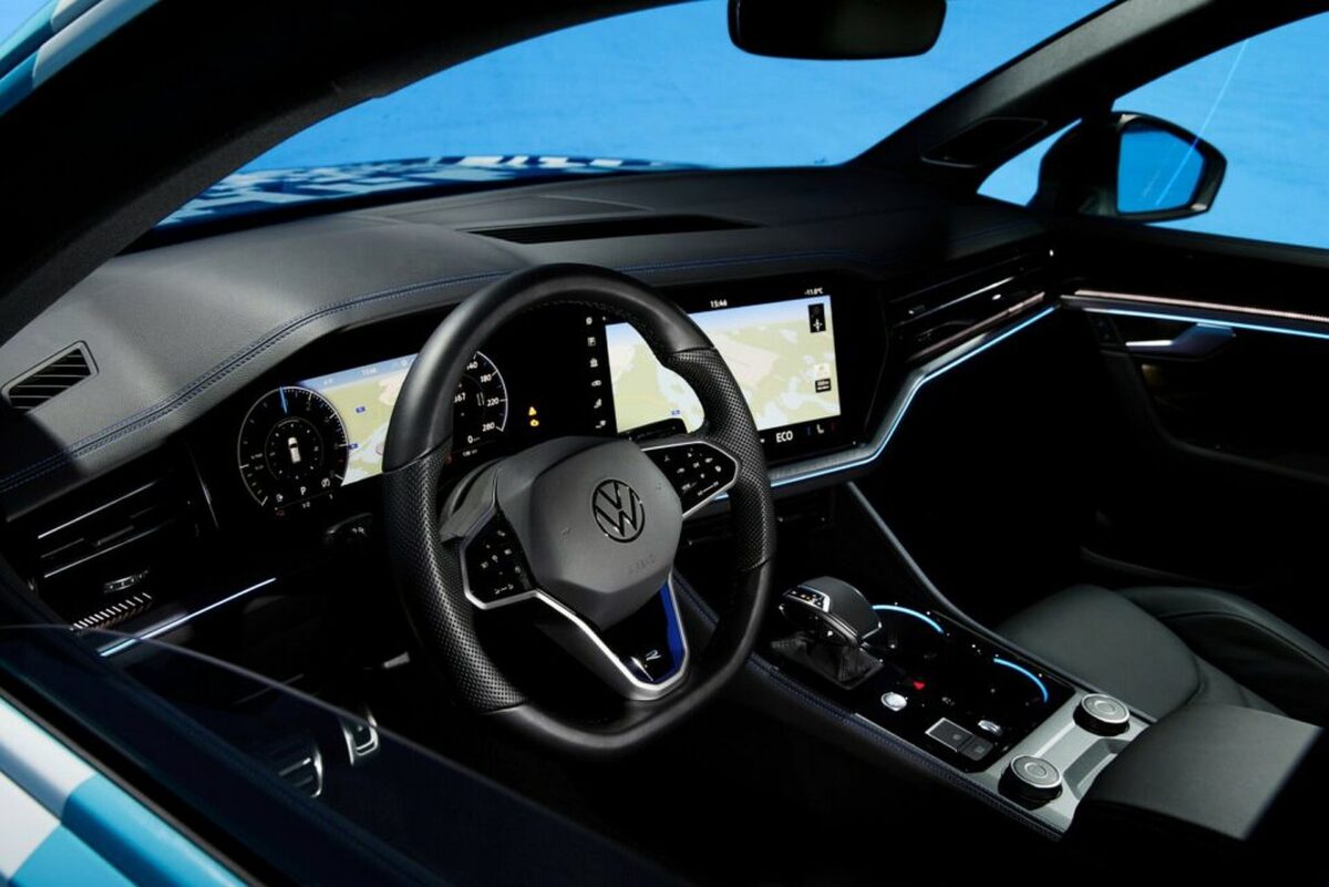 VOLKSWAGEN TOUAREG