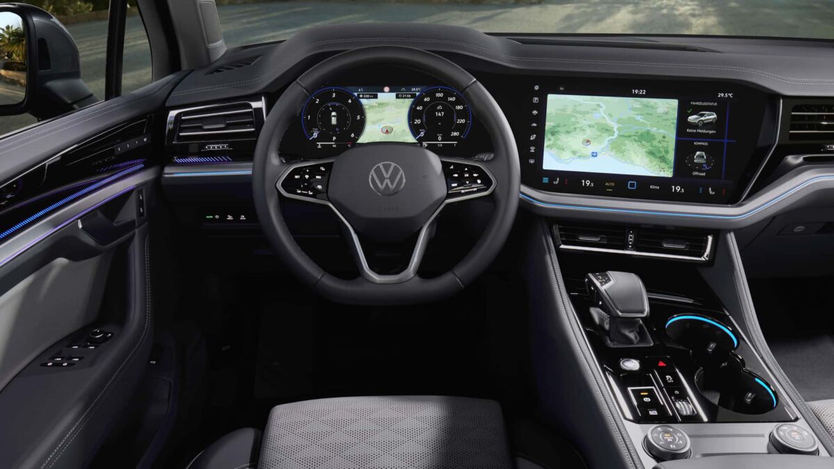 VOLKSWAGEN TOUAREG
