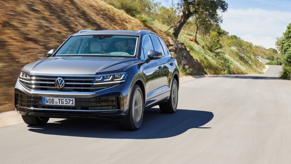 VOLKSWAGEN TOUAREG