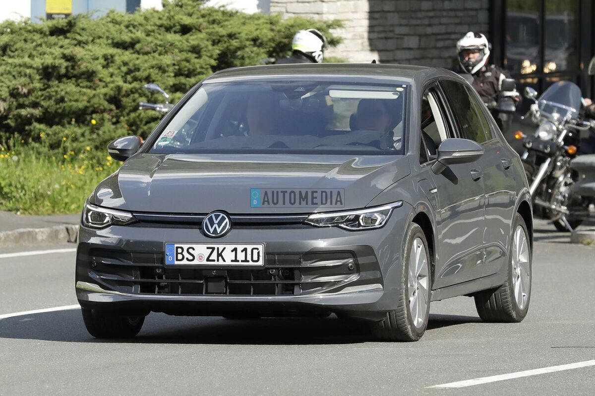 VOLKSWAGEN GOLF VIII
