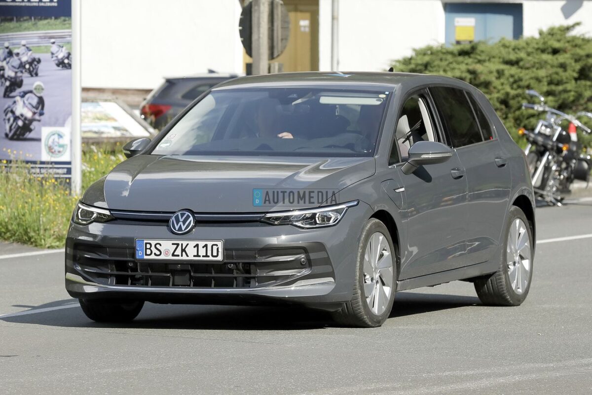 VOLKSWAGEN GOLF VIII