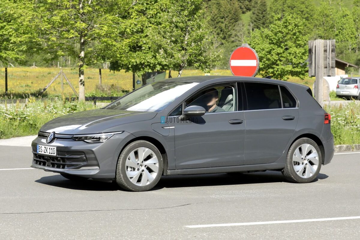 VOLKSWAGEN GOLF VIII