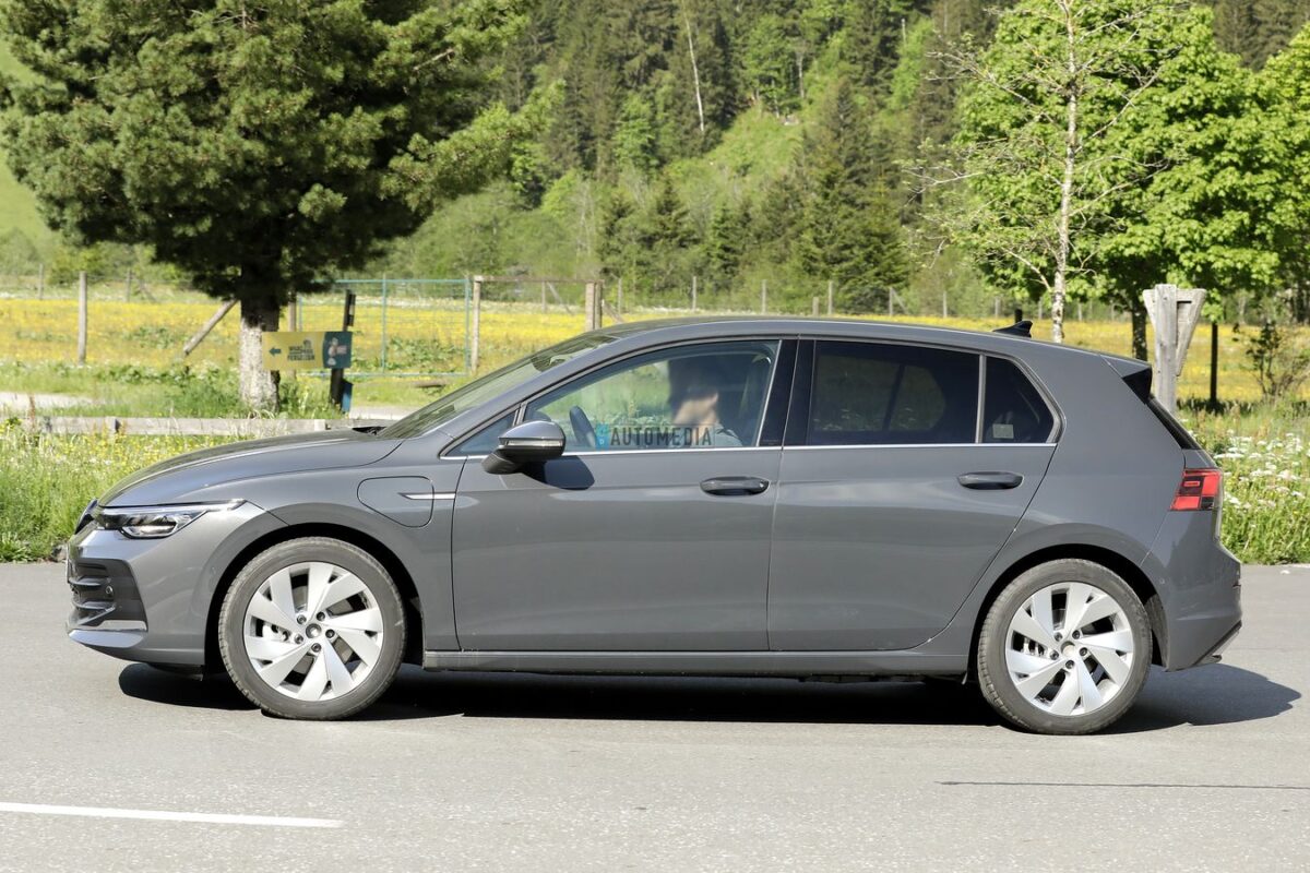 VOLKSWAGEN GOLF VIII