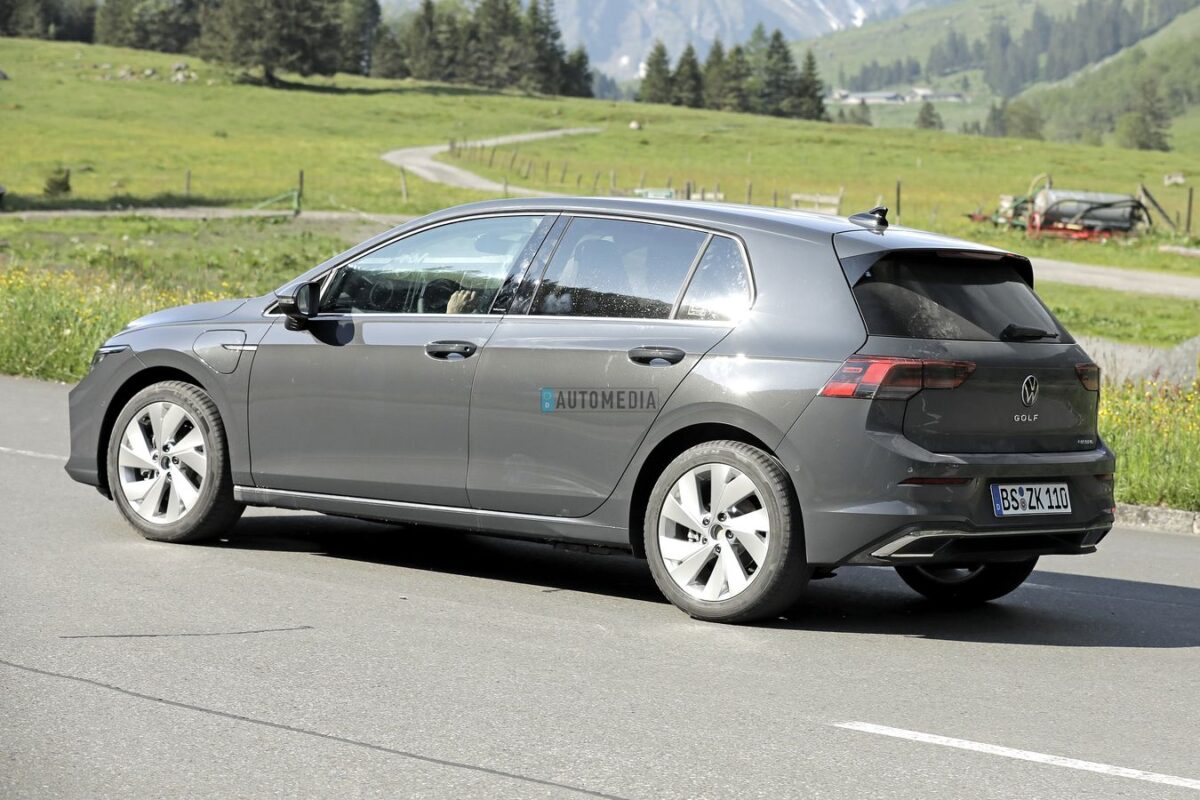 VOLKSWAGEN GOLF VIII