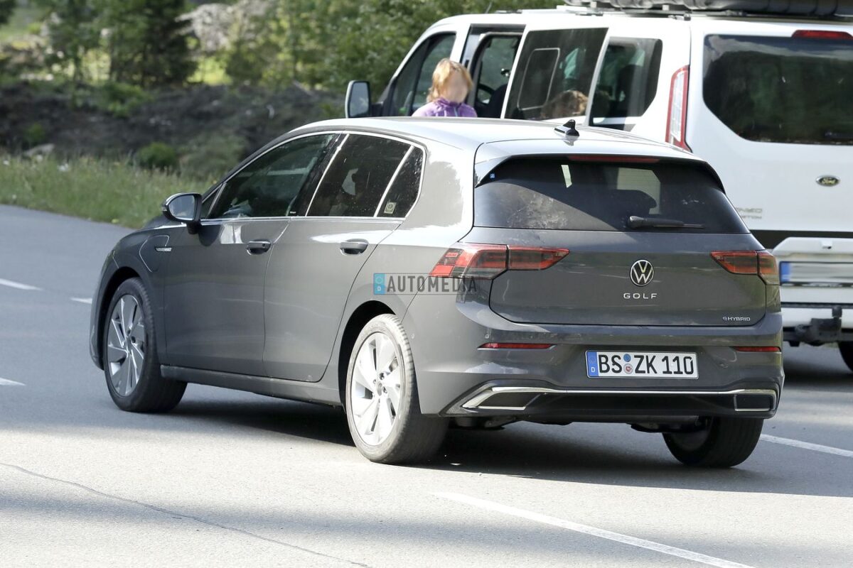 VOLKSWAGEN GOLF VIII