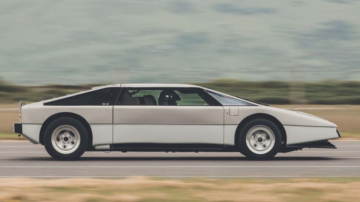 ASTON MARTIN