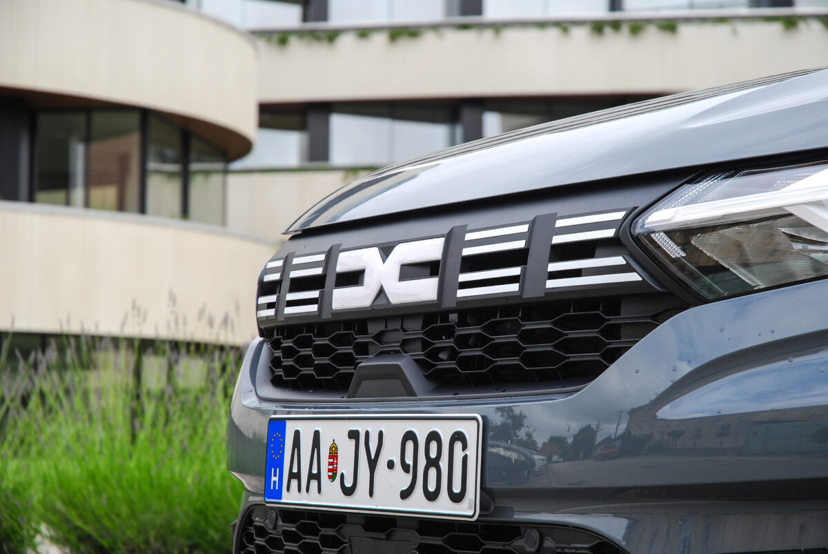 DACIA SANDERO