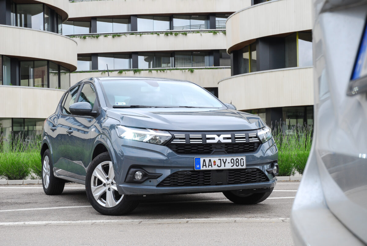 DACIA SANDERO