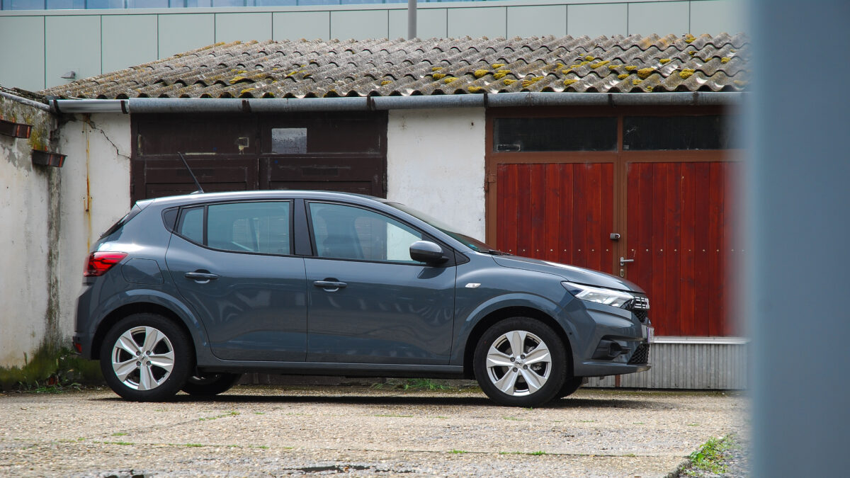 DACIA SANDERO