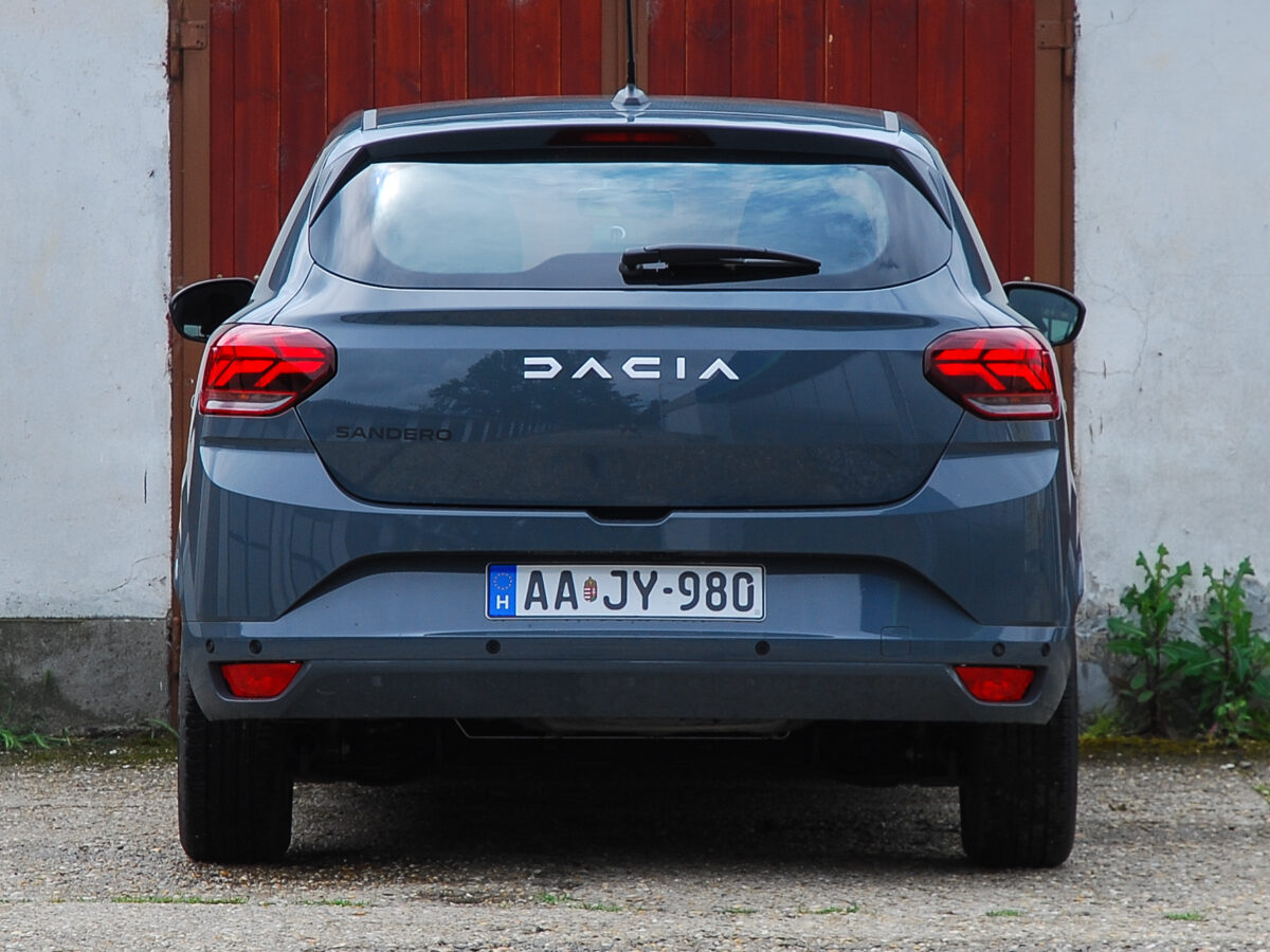 DACIA SANDERO