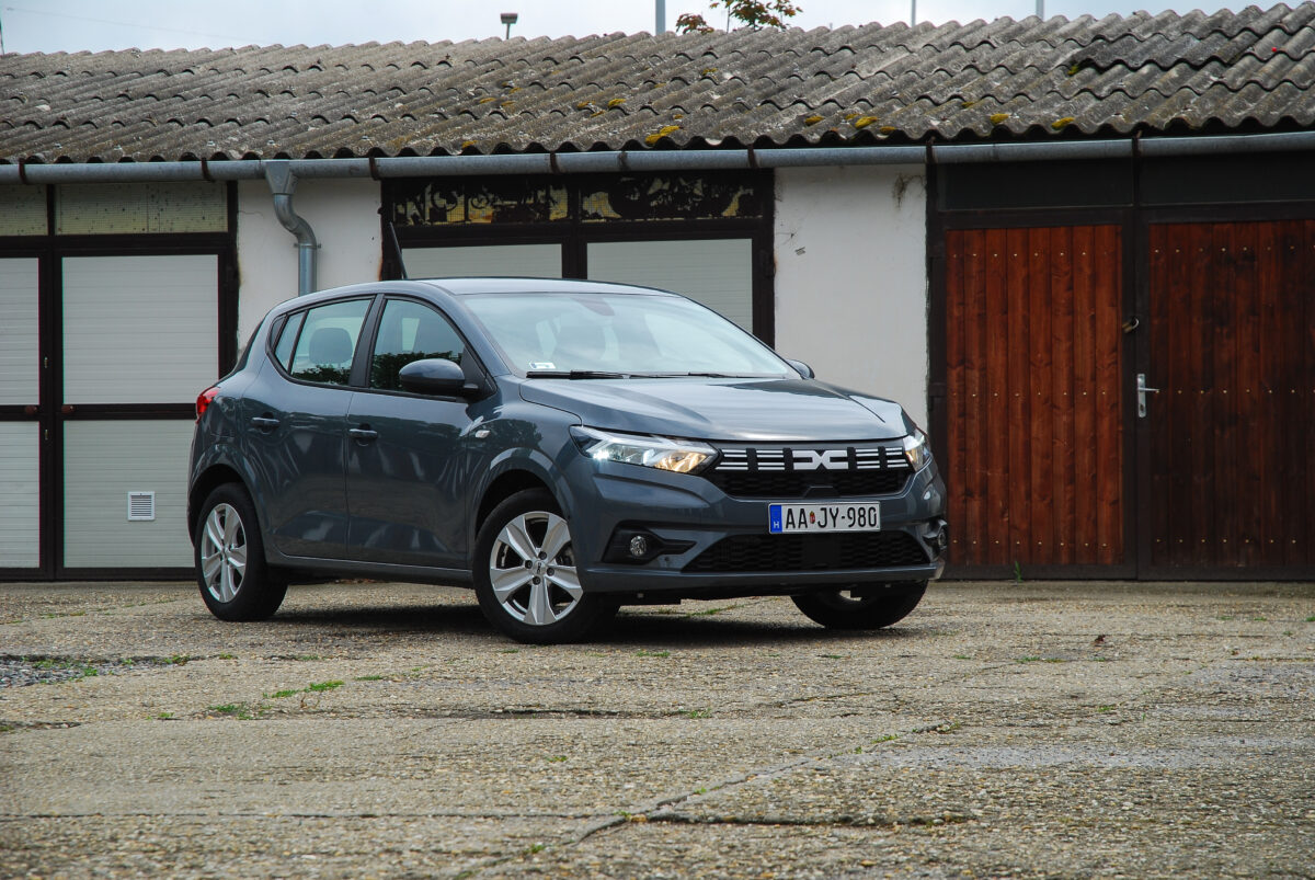 DACIA SANDERO