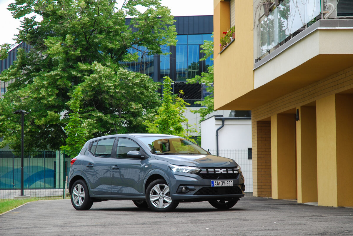 DACIA SANDERO
