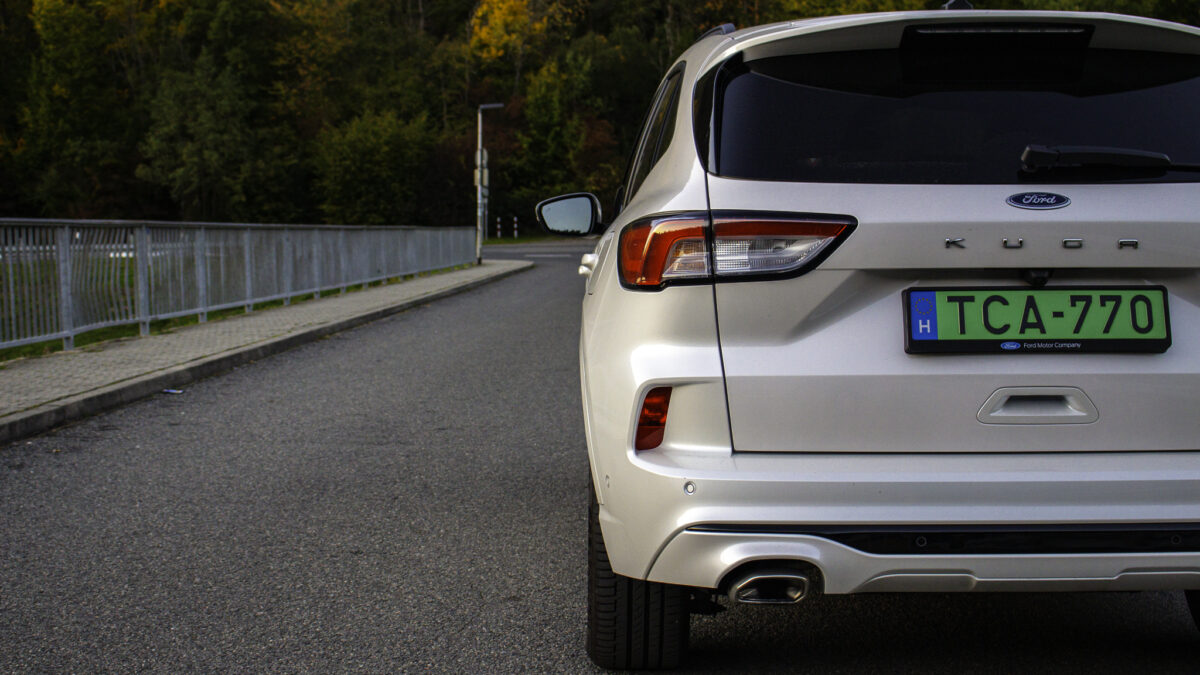 FORD KUGA
