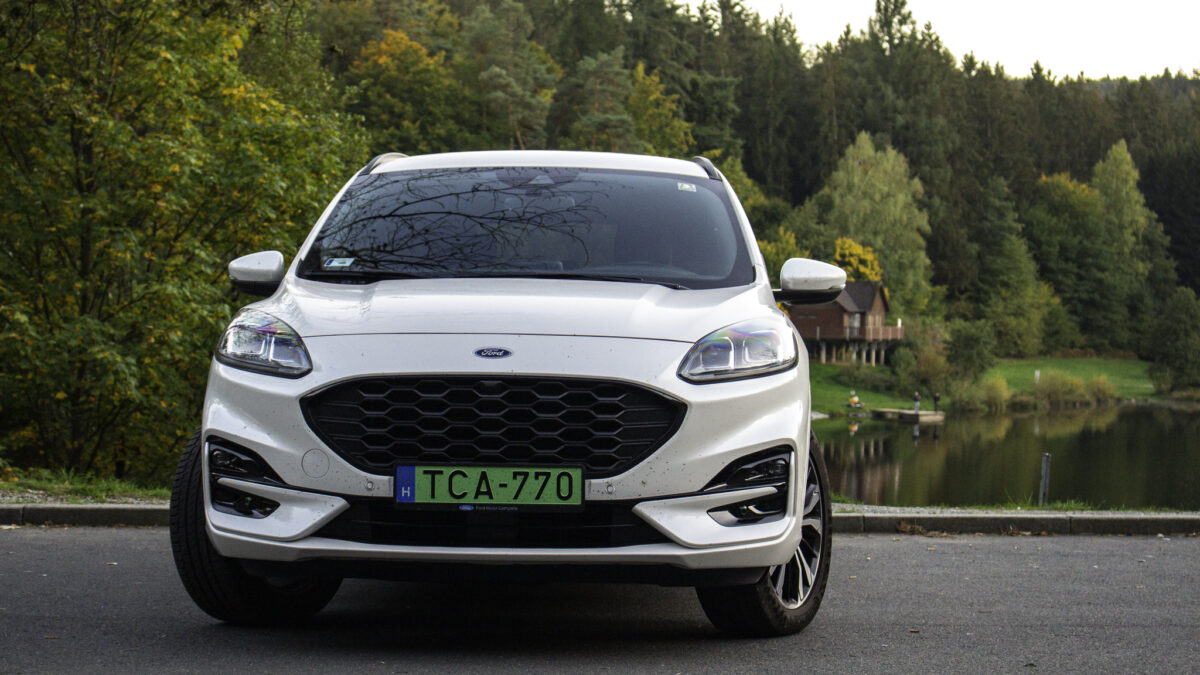 FORD KUGA