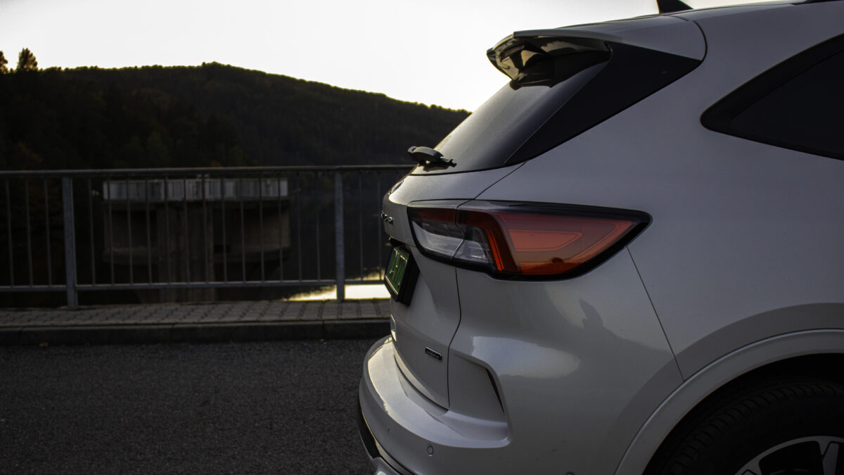 FORD KUGA