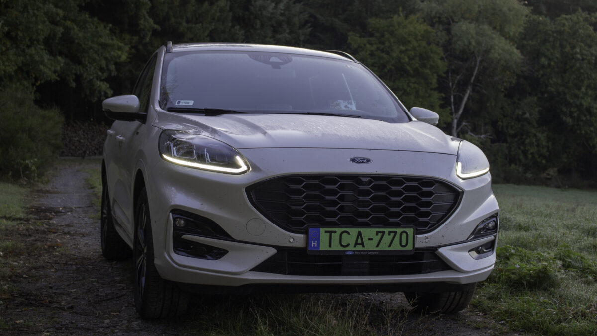 FORD KUGA