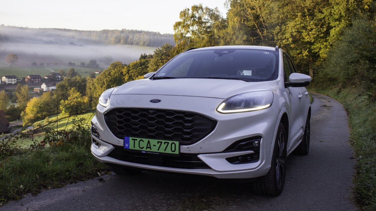 FORD KUGA