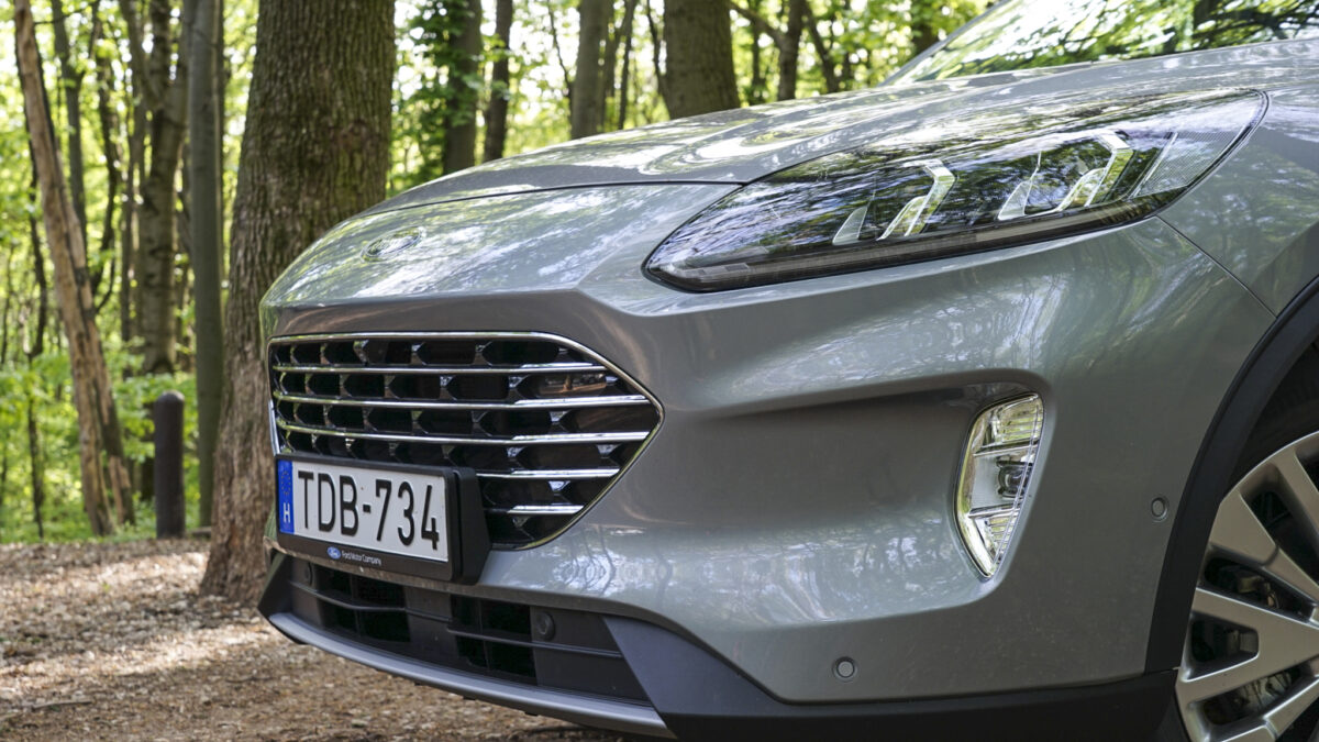 FORD KUGA