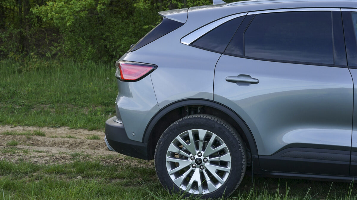 FORD KUGA