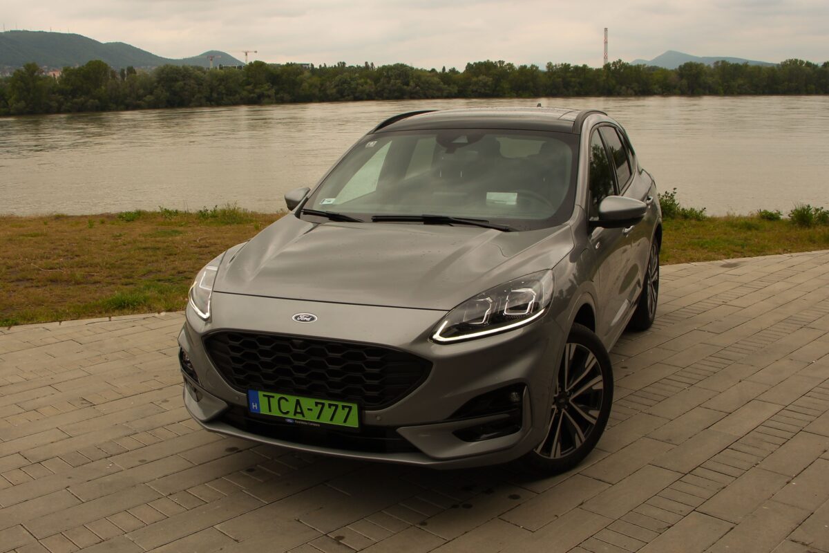 FORD KUGA