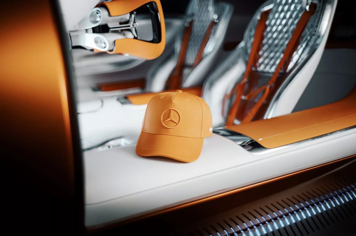 MERCEDES-BENZ