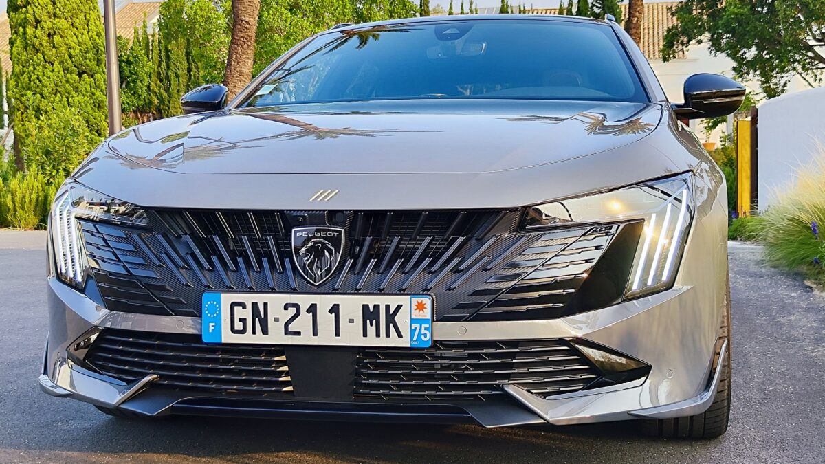 PEUGEOT