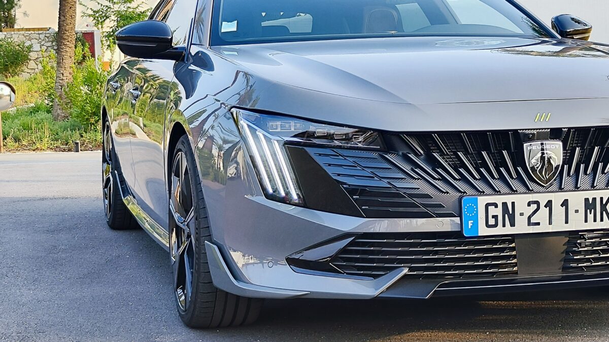 PEUGEOT