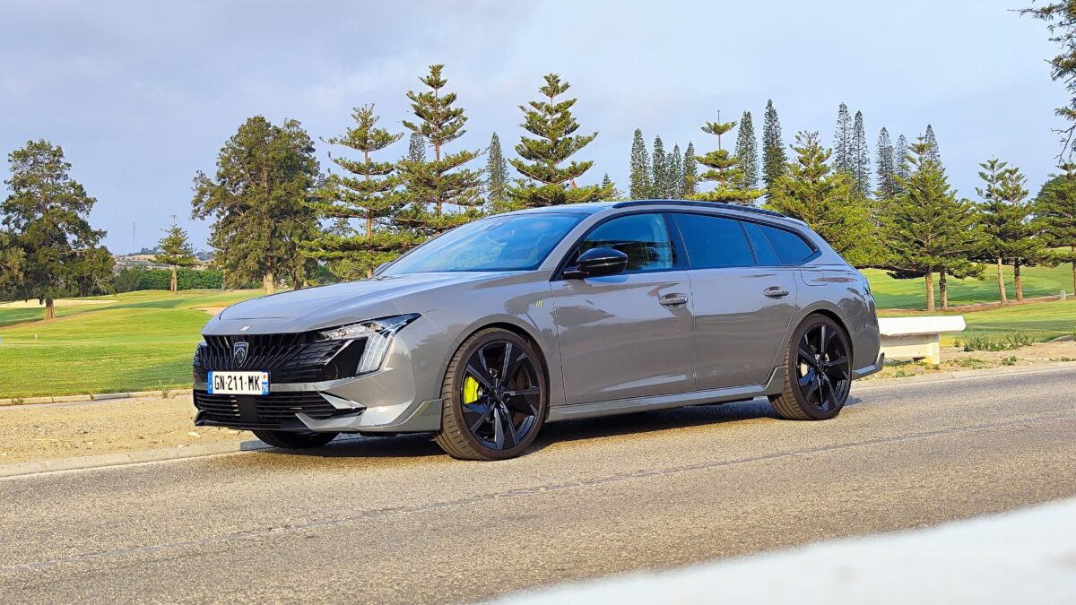 PEUGEOT