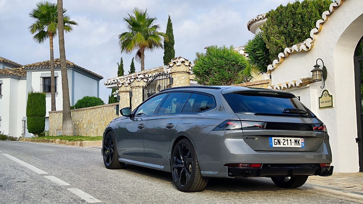 PEUGEOT
