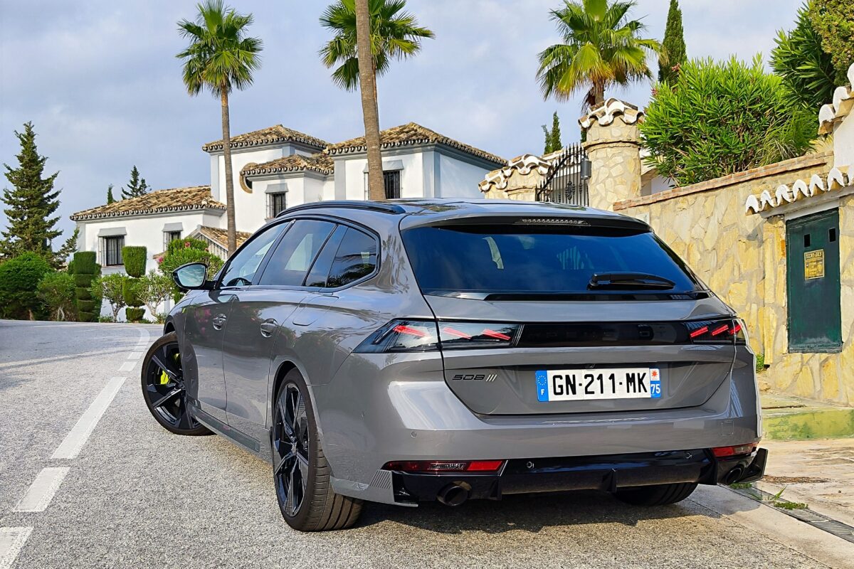 PEUGEOT
