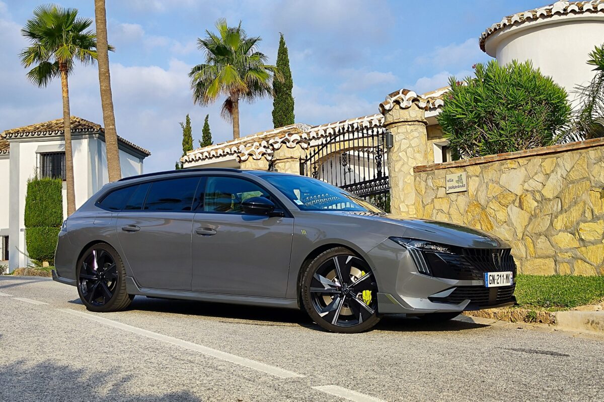 PEUGEOT