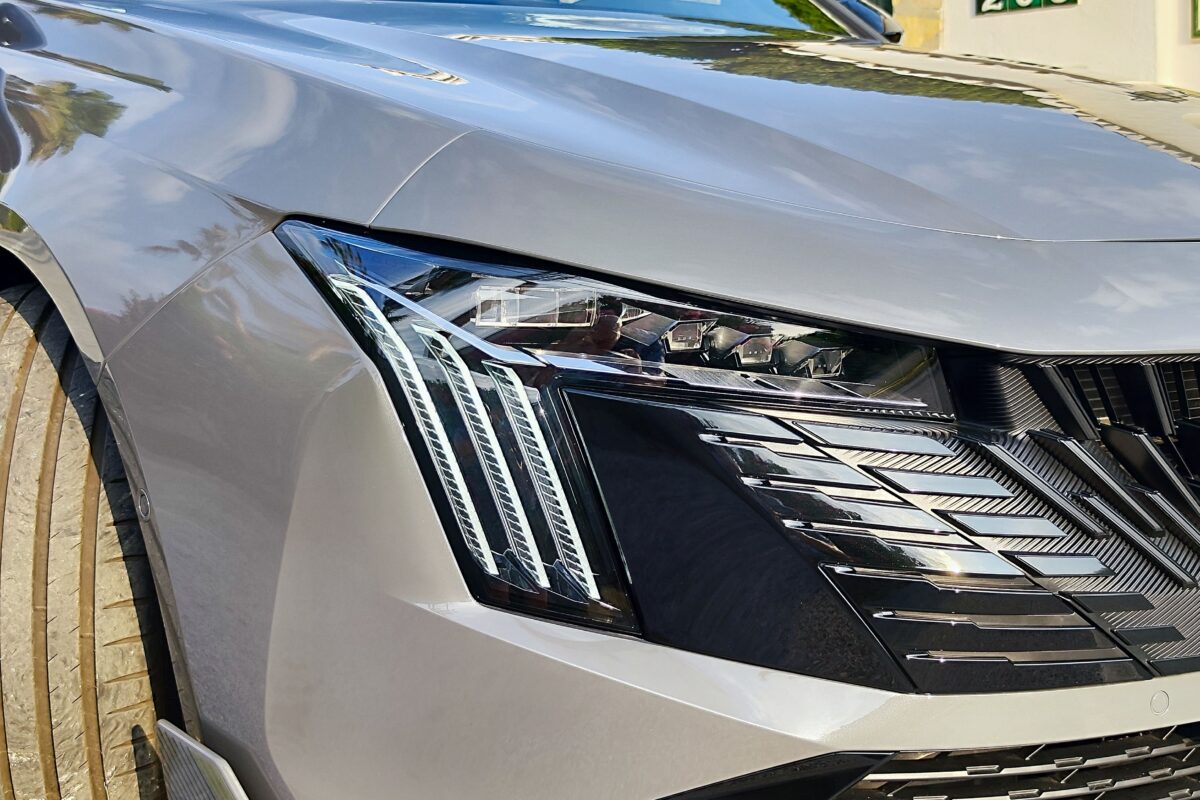 PEUGEOT