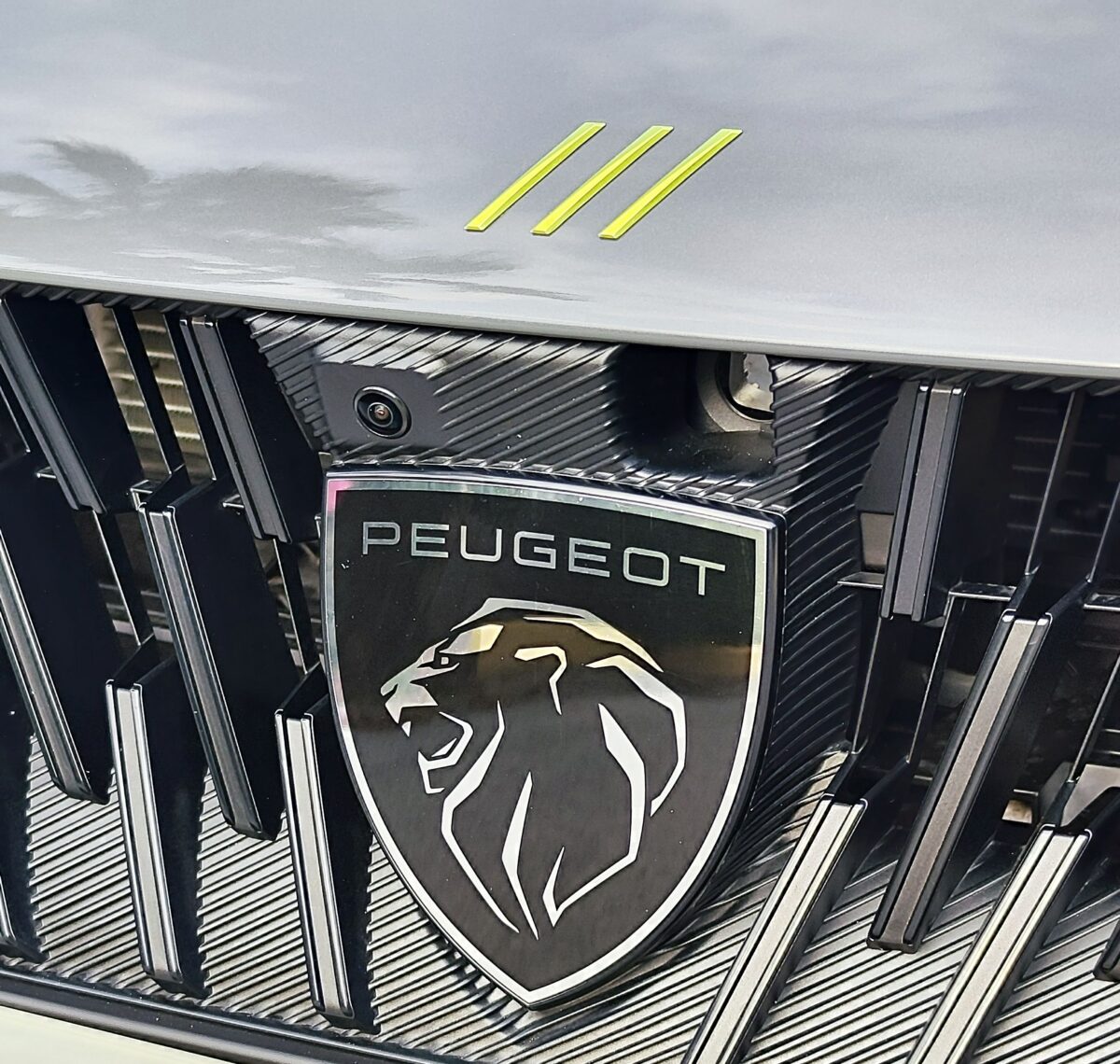 PEUGEOT