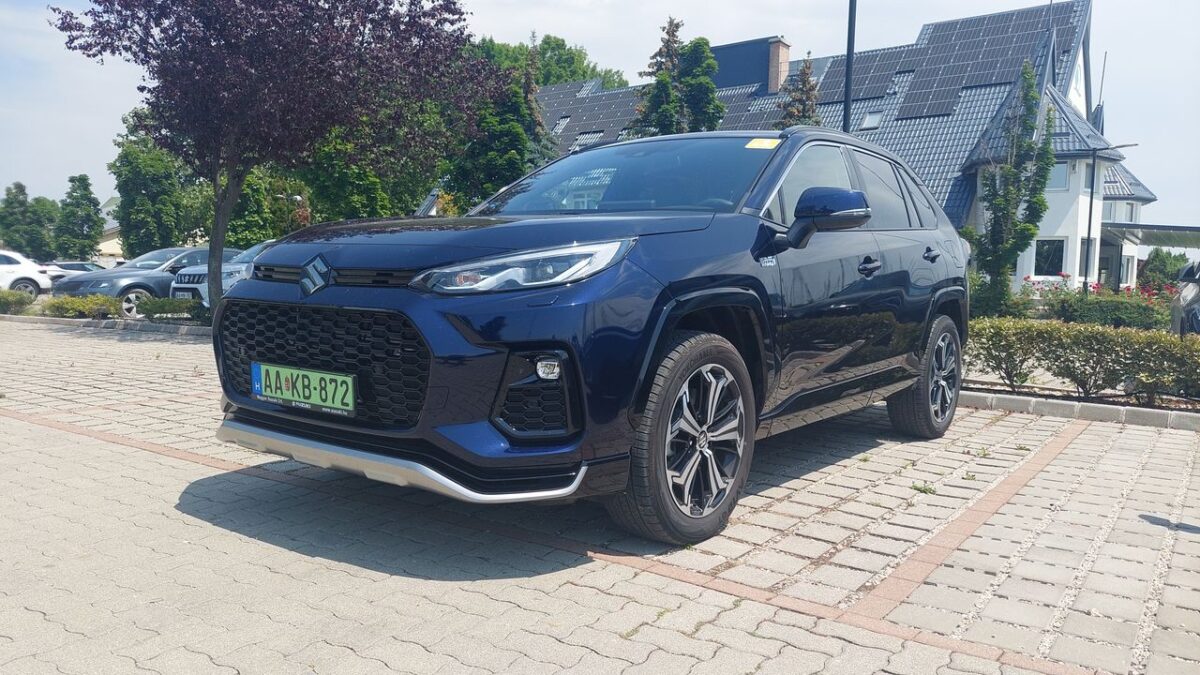 SUZUKI