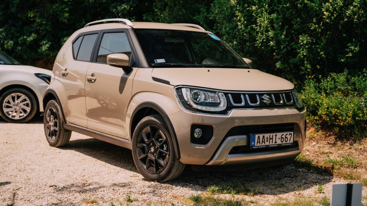 SUZUKI
