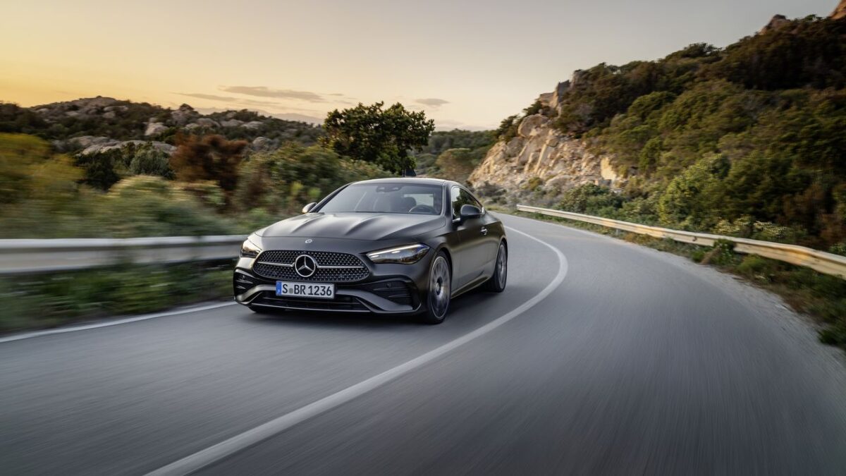 MERCEDES-BENZ