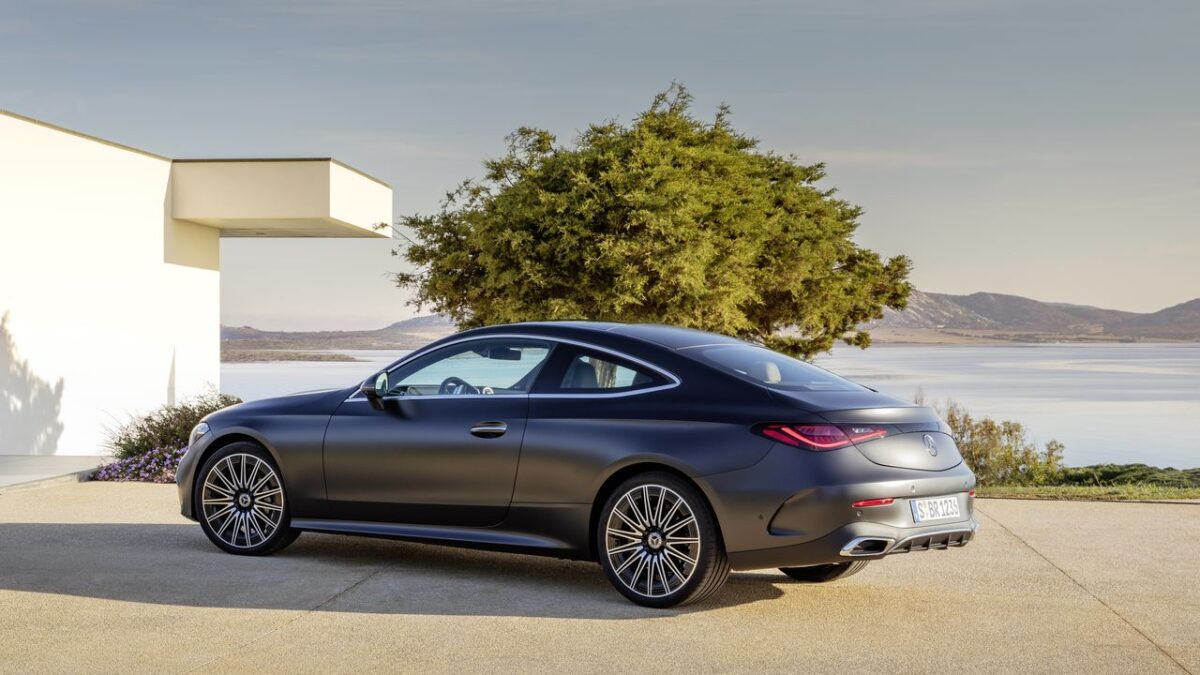 MERCEDES-BENZ