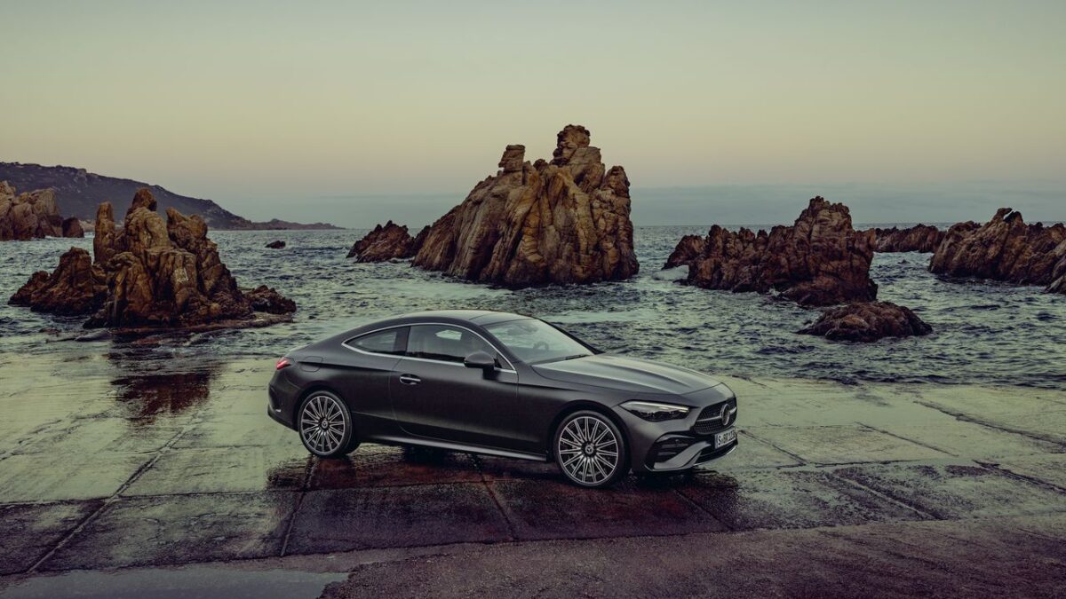 MERCEDES-BENZ