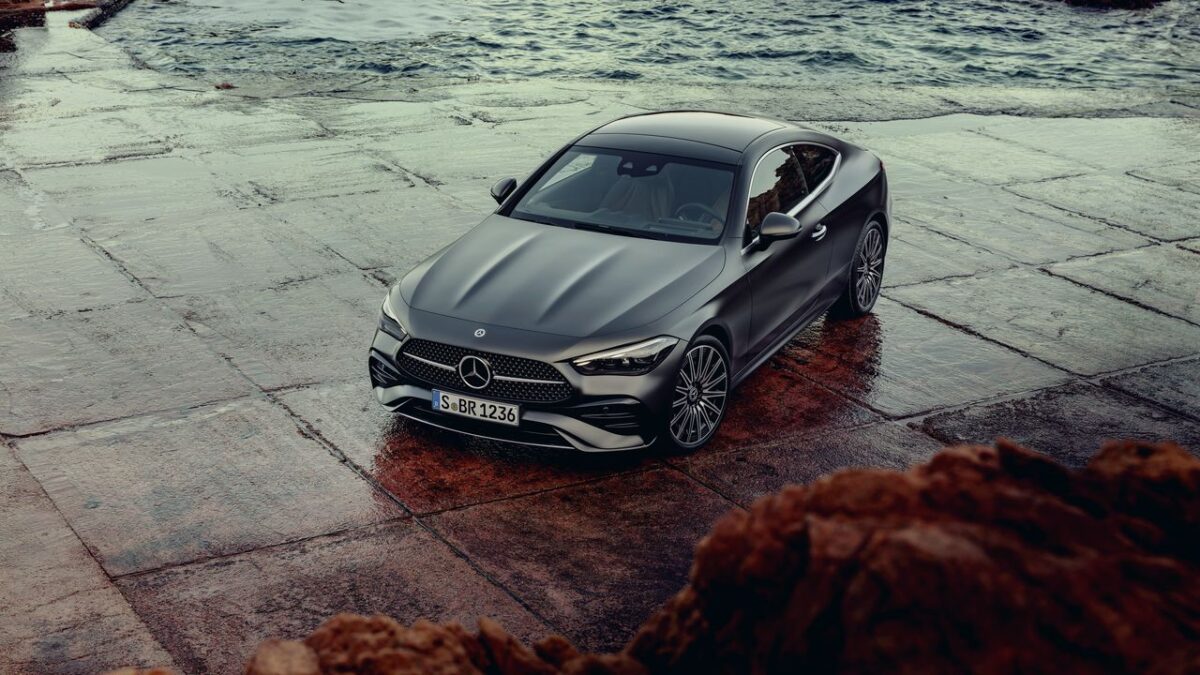 MERCEDES-BENZ