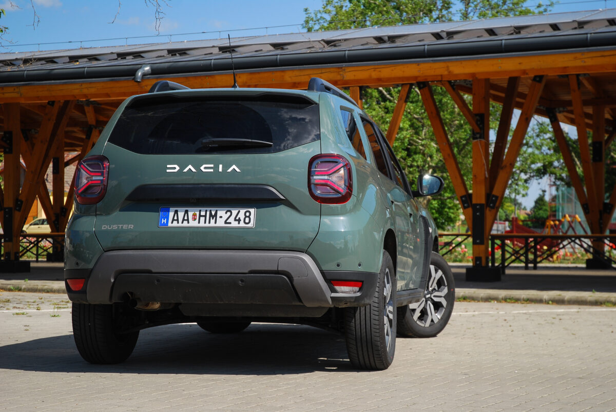 DACIA DUSTER