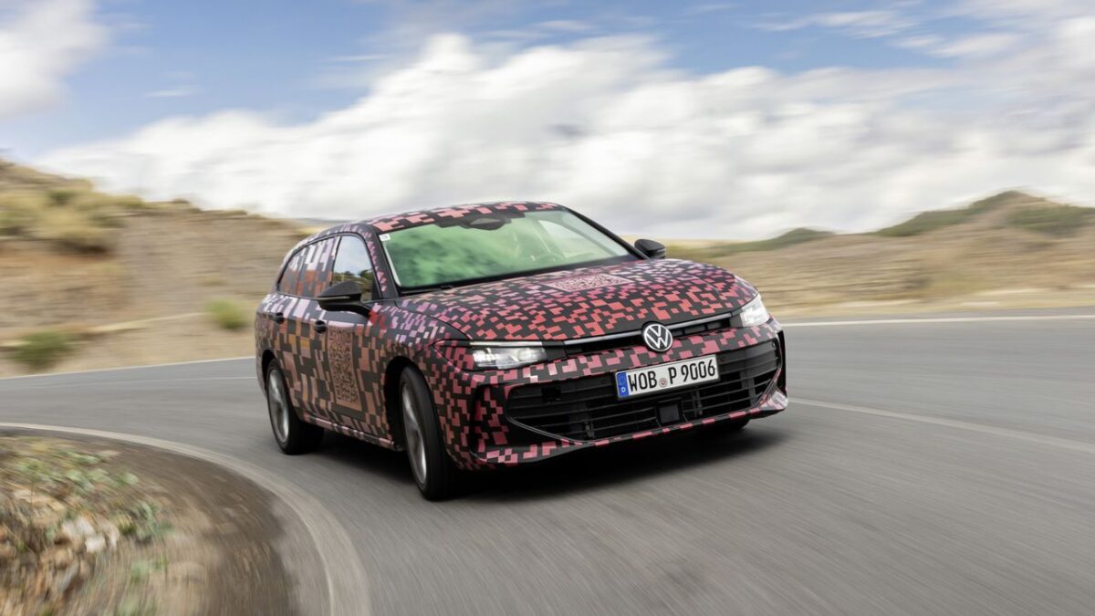 VOLKSWAGEN PASSAT