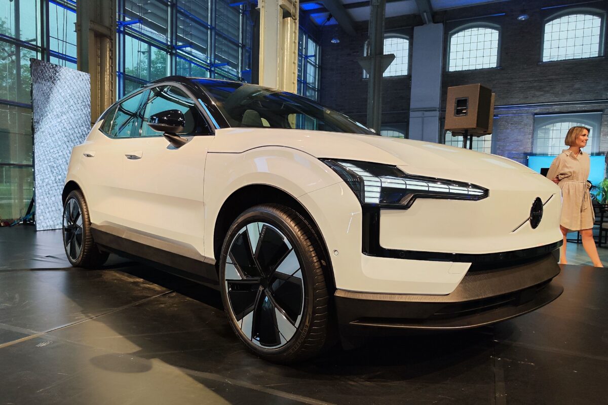 VOLVO