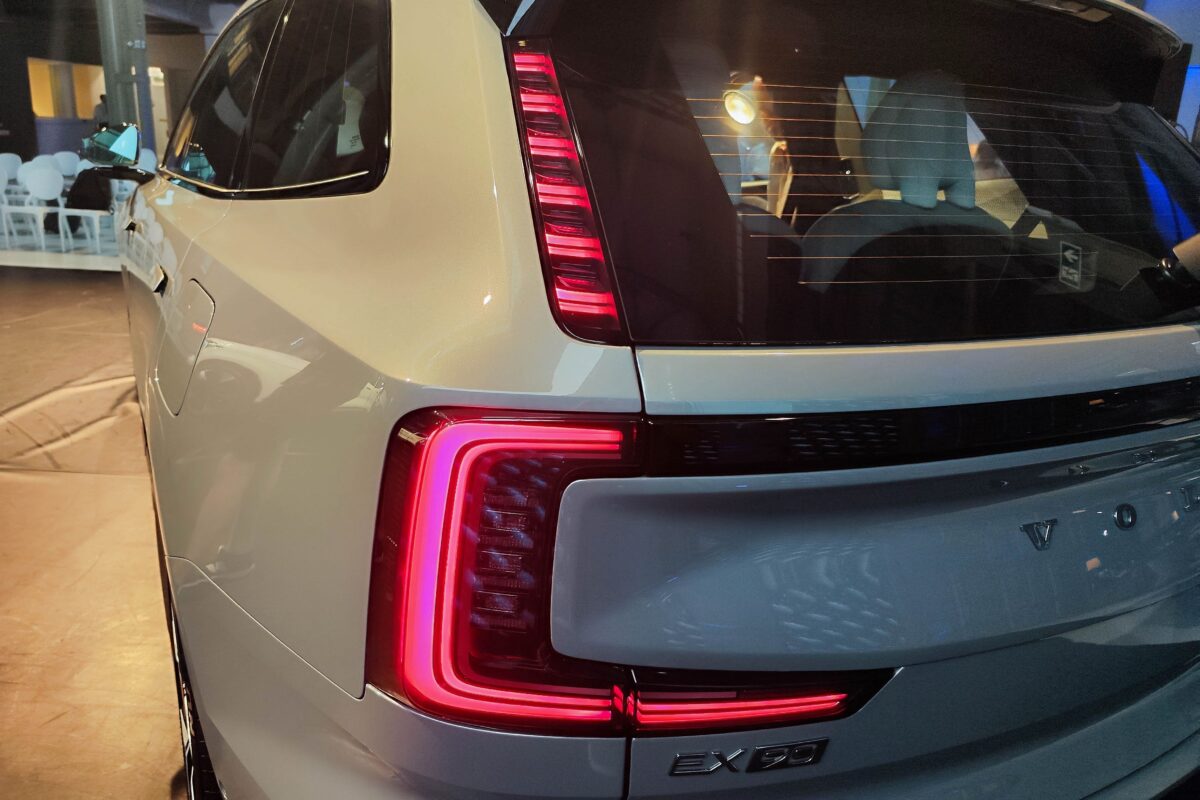 VOLVO