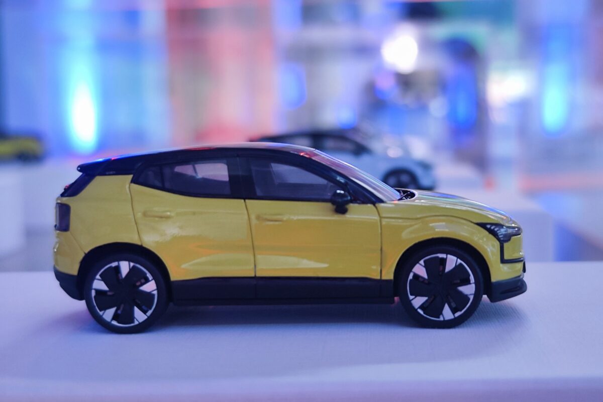VOLVO