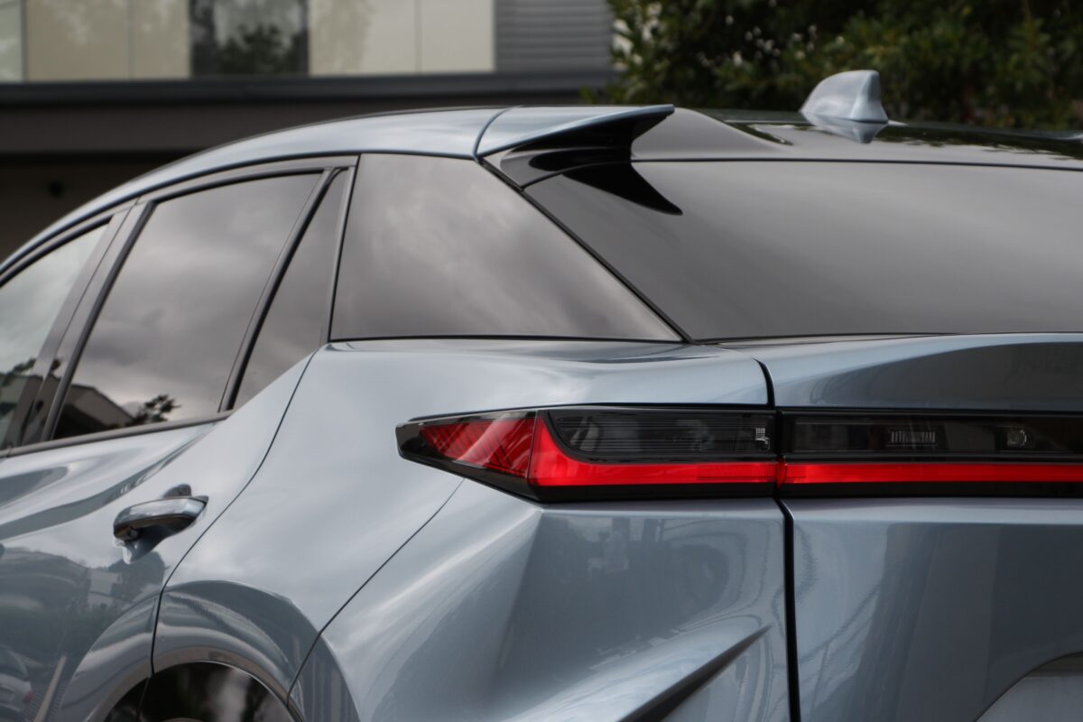 LEXUS